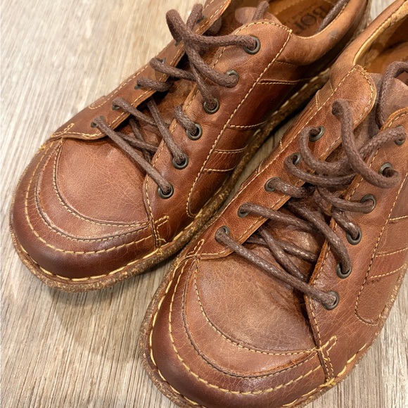 Born Brown Leather Women's Shoes - Picture 7 of 7